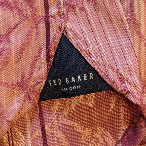 Ted Baker London Pink Floral Print Button Down Shirt Men's Size 3 EUC - Picture 8 of 8